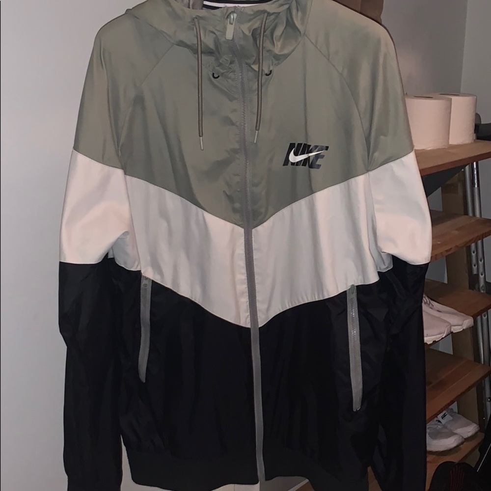 Nike windbreaker